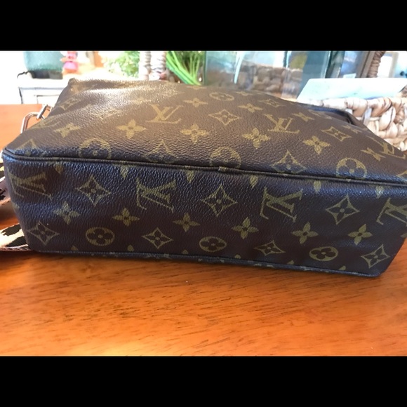 Louis Vuitton Trousse 28 - Picture 9 of 16